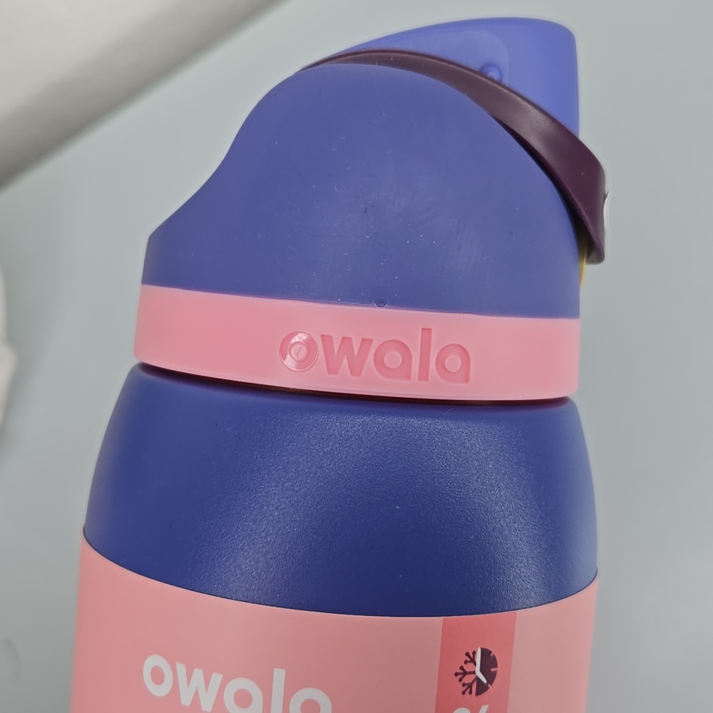 NWT Owala FreeSip Stainless Steel Water Bottle 40oz Color: Blue Jay - Picture 6 of 10